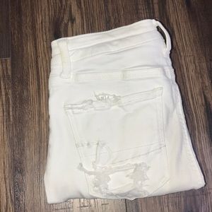 White American Eagle jeans